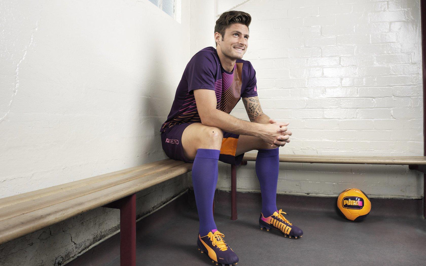 孙兴慜含泪告别热刺，七年情缘终落幕，北伦敦的最后一舞